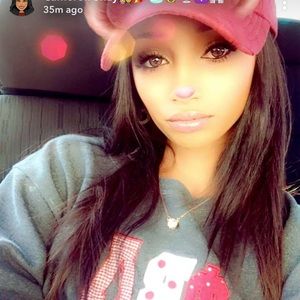 Meet your Posher, Cameron